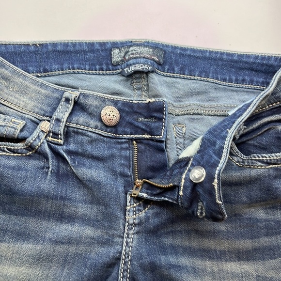 Silver Jeans Tuesday Low Capri Size 29-SOLD NOT FOR SALE - Picture 16 of 16